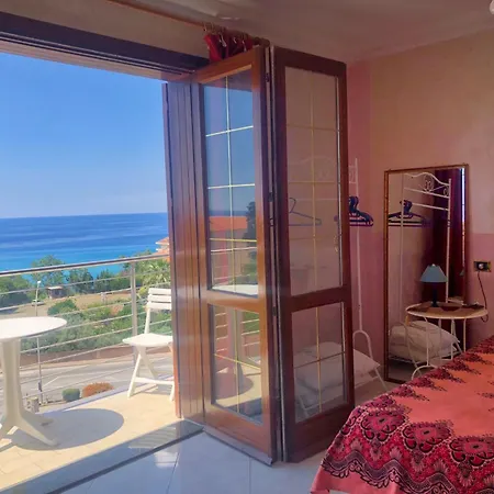 Cinnamon Tropea
